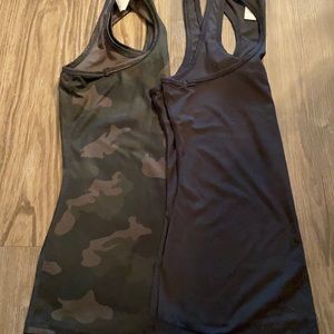 Set of two workout tanks.